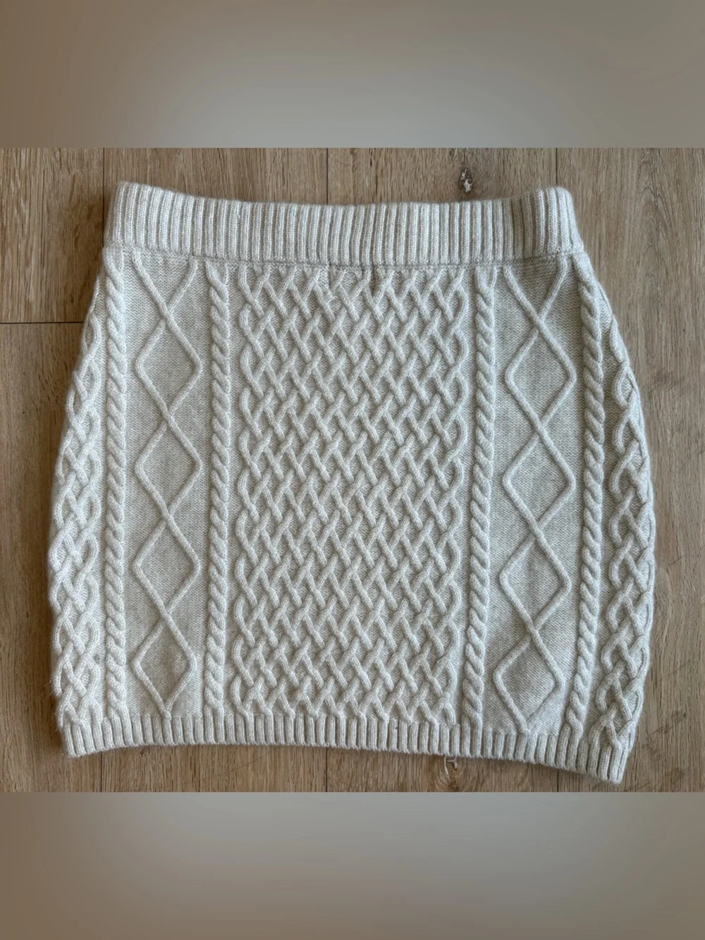 H&M Ivory Cable Knit Mini Skirt - Picture 3 of 6